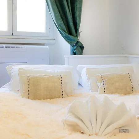 Apartment Shanti Atmosphere By In Rom